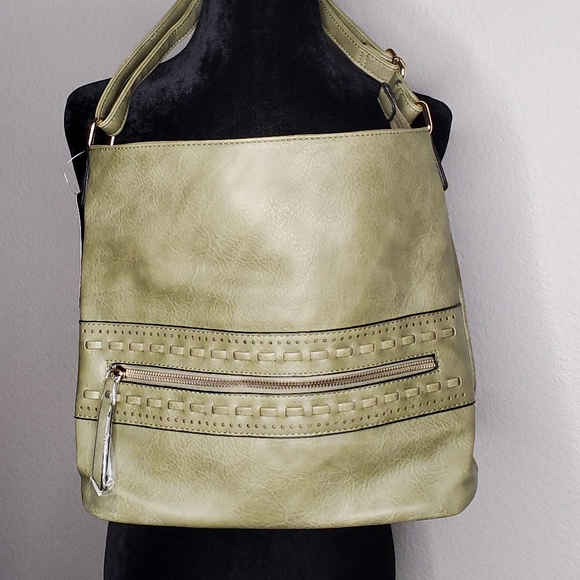 High Quality Pebbled Vegan Leather Purse - Picture 2 of 15
